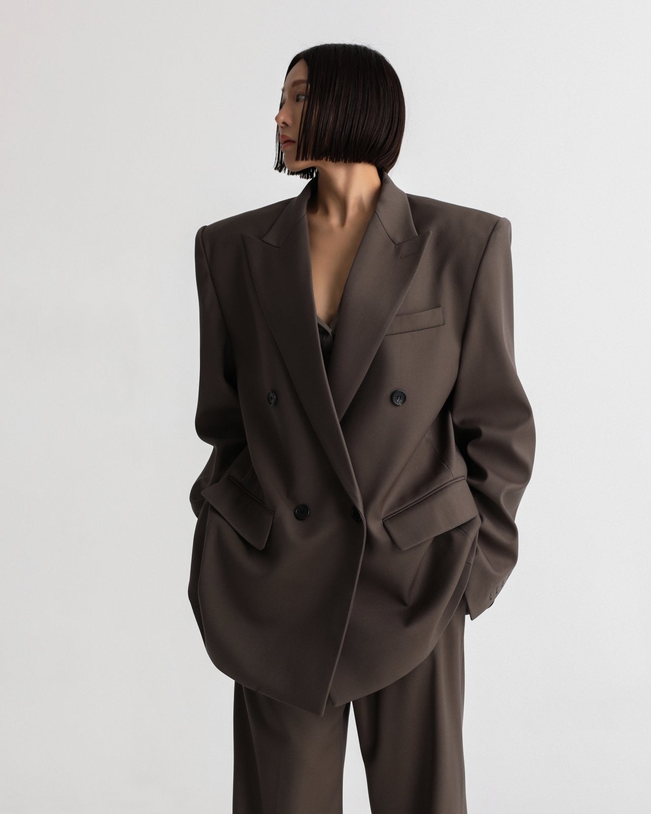 DOUBLE-BREASTED BLAZER
