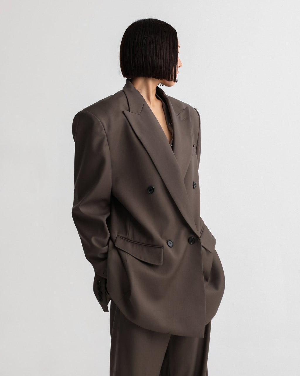 DOUBLE-BREASTED BLAZER