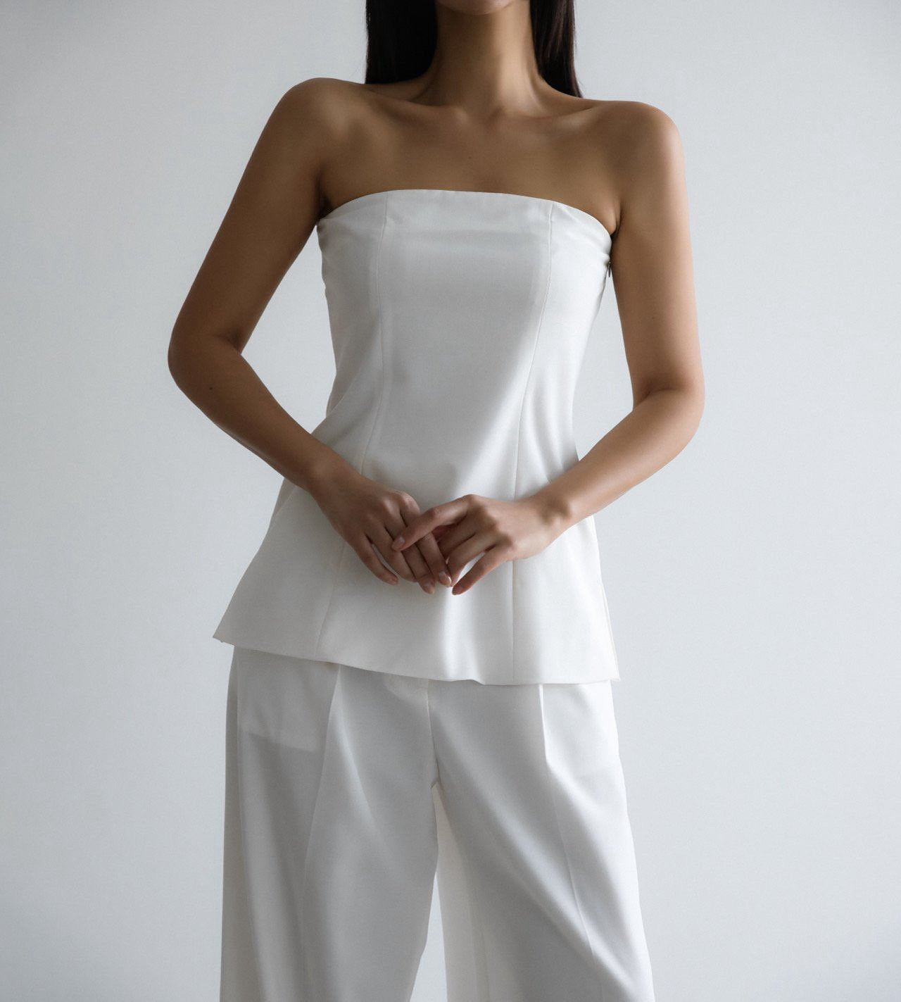 STRAPLESS LAYERED TOP